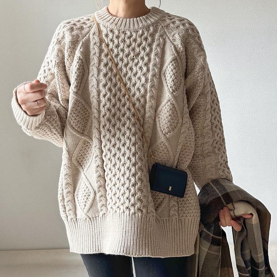 {{.FirstItem.Brand.Name}}({{.FirstItem.Brand.NameKana}})の「{{.FirstItem.Name}}」を使った{{.PostType}}