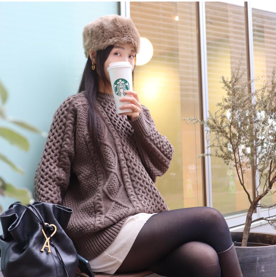 {{.FirstItem.Brand.Name}}({{.FirstItem.Brand.NameKana}})の「{{.FirstItem.Name}}」を使った{{.PostType}}