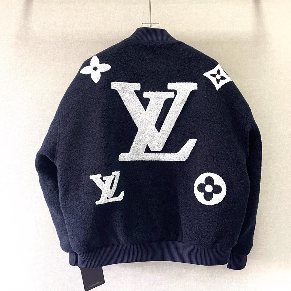 {{.FirstItem.Brand.Name}}({{.FirstItem.Brand.NameKana}})の「{{.FirstItem.Name}}」を使った{{.PostType}}