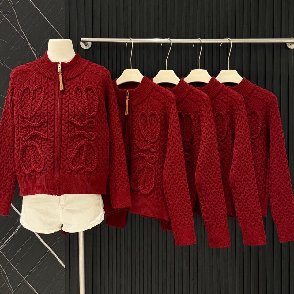 {{.FirstItem.Brand.Name}}({{.FirstItem.Brand.NameKana}})の「{{.FirstItem.Name}}」を使った{{.PostType}}