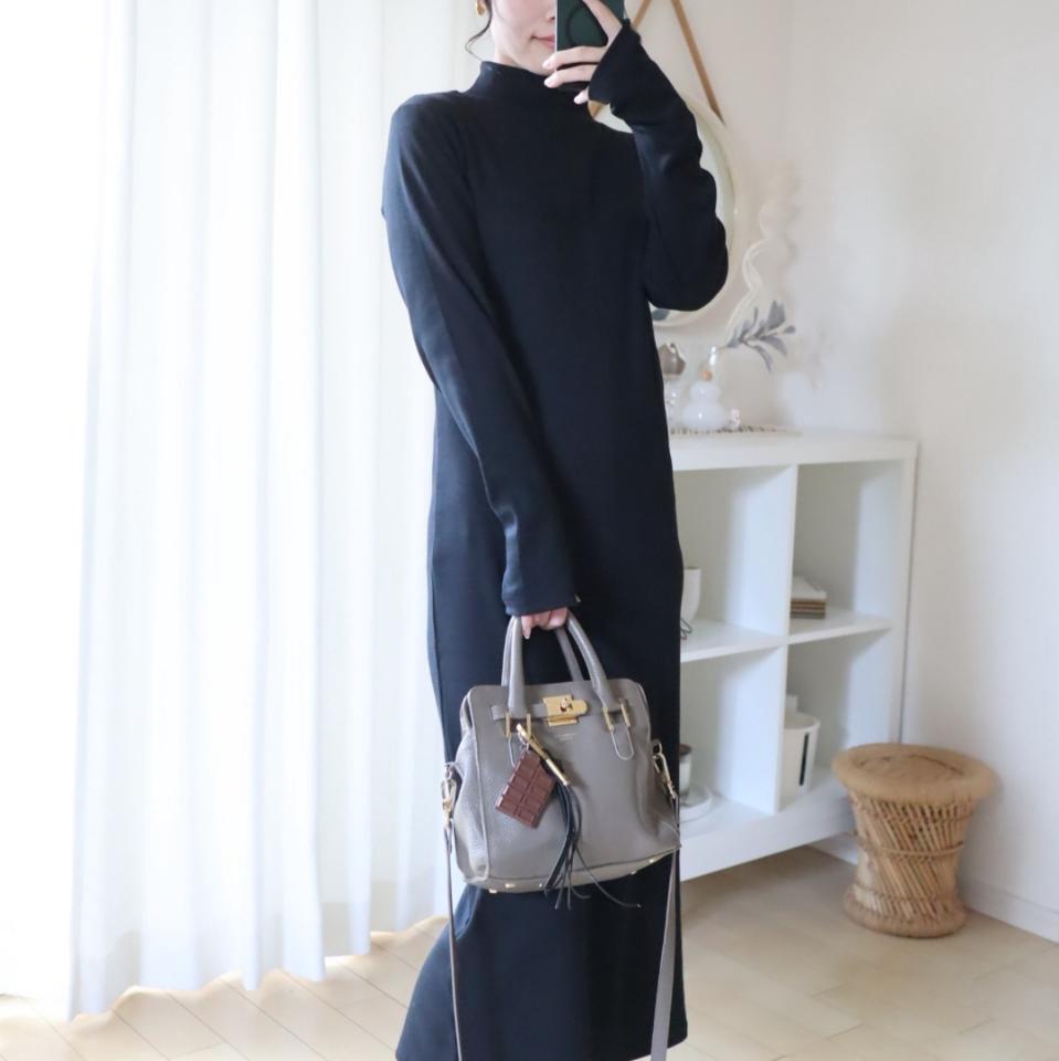 {{.FirstItem.Brand.Name}}({{.FirstItem.Brand.NameKana}})の「{{.FirstItem.Name}}」を使った{{.PostType}}