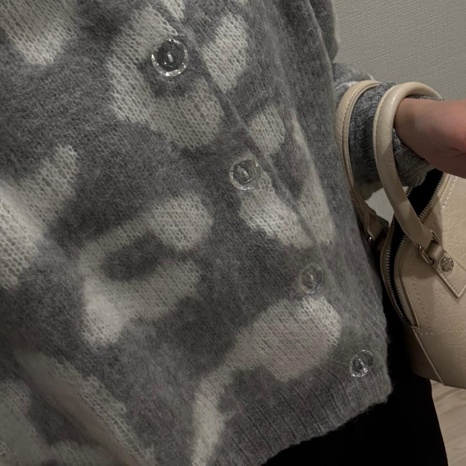 {{.FirstItem.Brand.Name}}({{.FirstItem.Brand.NameKana}})の「{{.FirstItem.Name}}」を使った{{.PostType}}