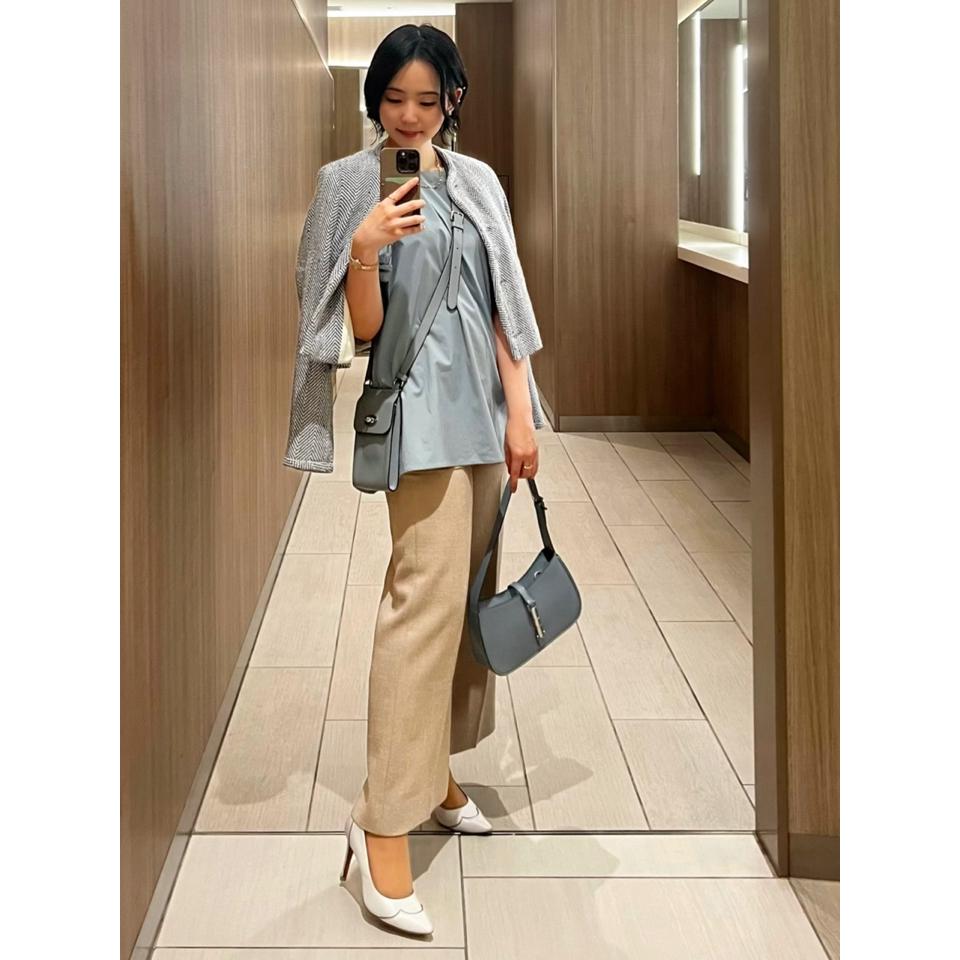 {{.FirstItem.Brand.Name}}({{.FirstItem.Brand.NameKana}})の「{{.FirstItem.Name}}」を使った{{.PostType}}