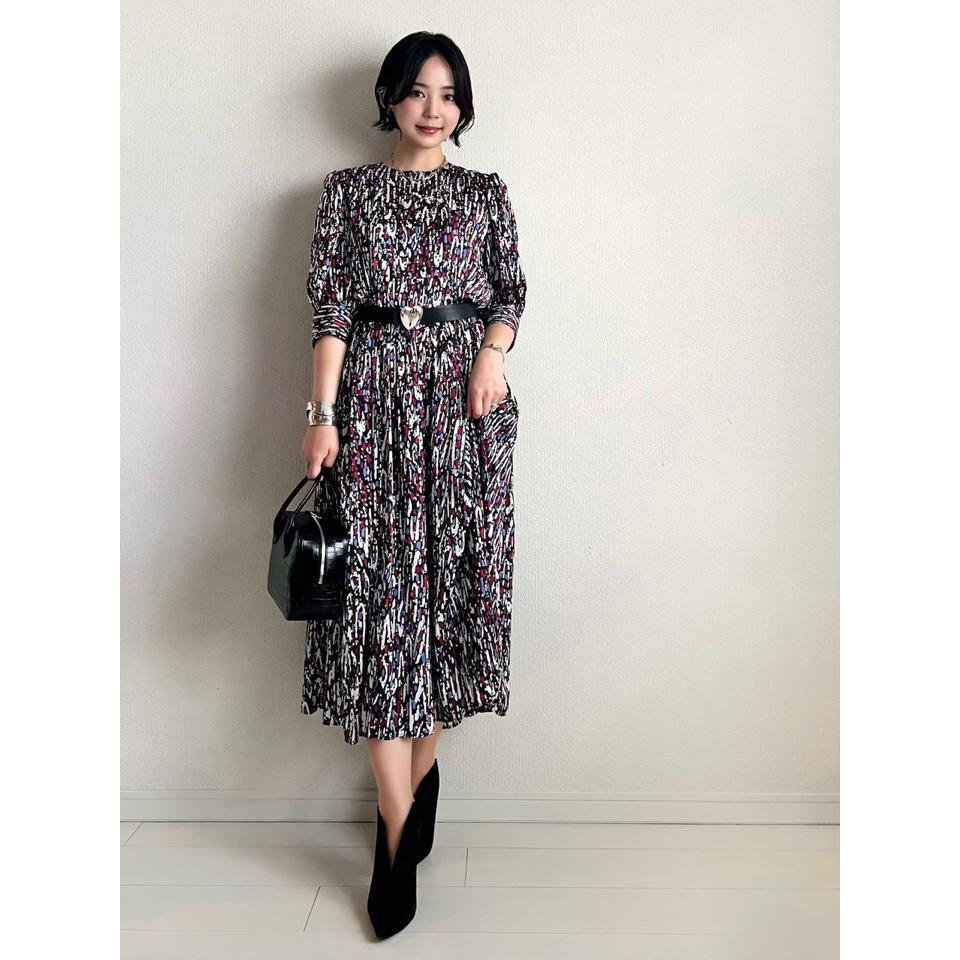 {{.FirstItem.Brand.Name}}({{.FirstItem.Brand.NameKana}})の「{{.FirstItem.Name}}」を使った{{.PostType}}