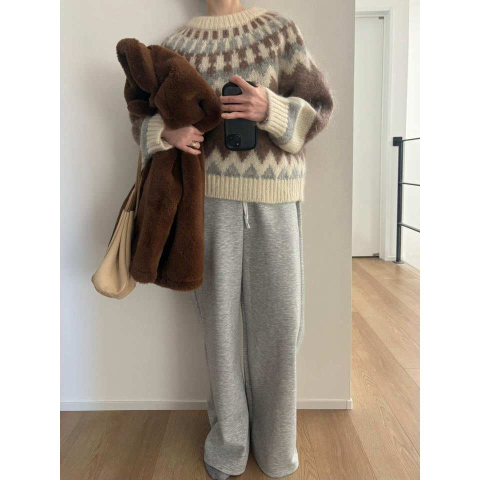 {{.FirstItem.Brand.Name}}({{.FirstItem.Brand.NameKana}})の「{{.FirstItem.Name}}」を使った{{.PostType}}