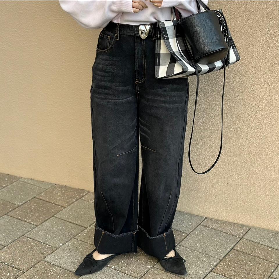 {{.FirstItem.Brand.Name}}({{.FirstItem.Brand.NameKana}})の「{{.FirstItem.Name}}」を使った{{.PostType}}