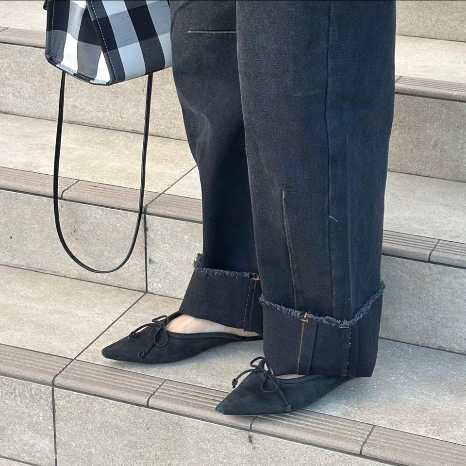 {{.FirstItem.Brand.Name}}({{.FirstItem.Brand.NameKana}})の「{{.FirstItem.Name}}」を使った{{.PostType}}