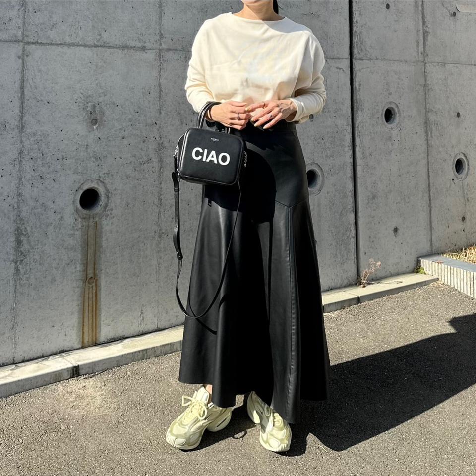 {{.FirstItem.Brand.Name}}({{.FirstItem.Brand.NameKana}})の「{{.FirstItem.Name}}」を使った{{.PostType}}