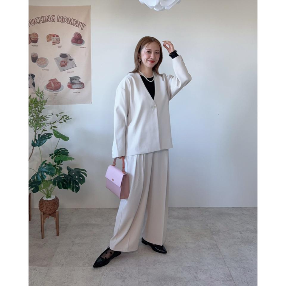 {{.FirstItem.Brand.Name}}({{.FirstItem.Brand.NameKana}})の「{{.FirstItem.Name}}」を使った{{.PostType}}