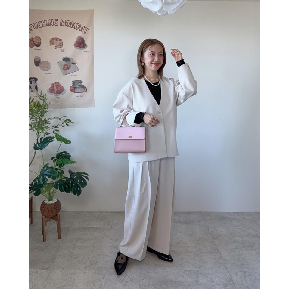 {{.FirstItem.Brand.Name}}({{.FirstItem.Brand.NameKana}})の「{{.FirstItem.Name}}」を使った{{.PostType}}