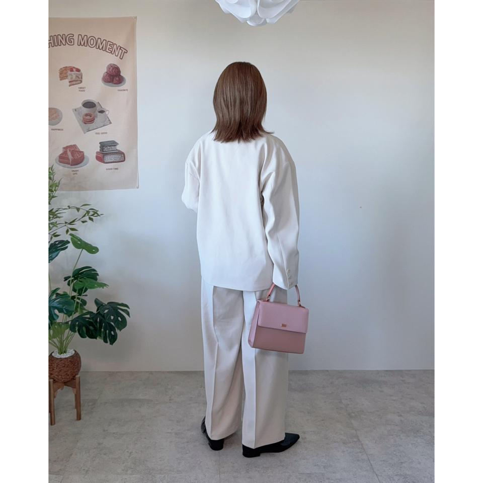 {{.FirstItem.Brand.Name}}({{.FirstItem.Brand.NameKana}})の「{{.FirstItem.Name}}」を使った{{.PostType}}