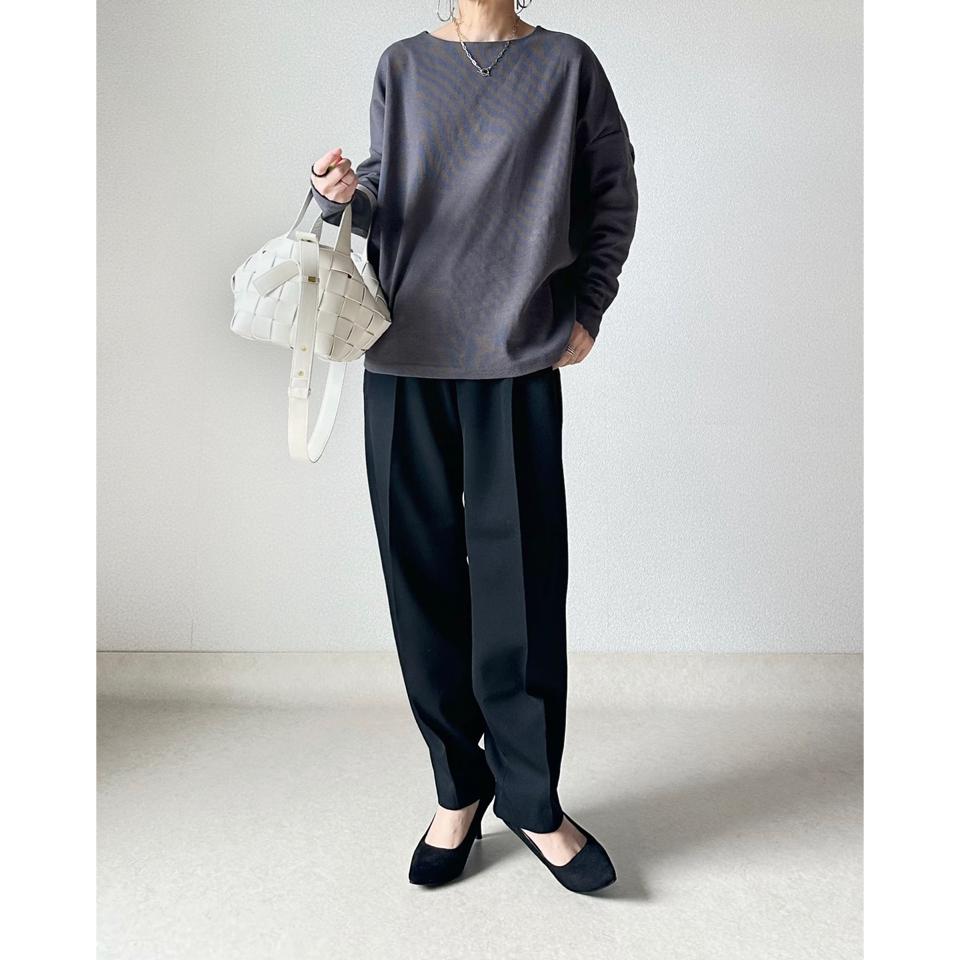 {{.FirstItem.Brand.Name}}({{.FirstItem.Brand.NameKana}})の「{{.FirstItem.Name}}」を使った{{.PostType}}