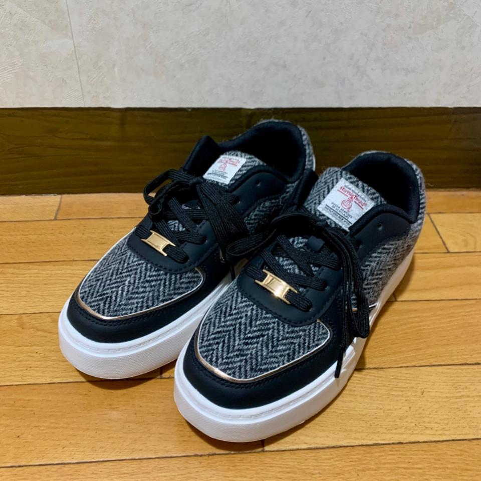 {{.FirstItem.Brand.Name}}({{.FirstItem.Brand.NameKana}})の「{{.FirstItem.Name}}」を使った{{.PostType}}