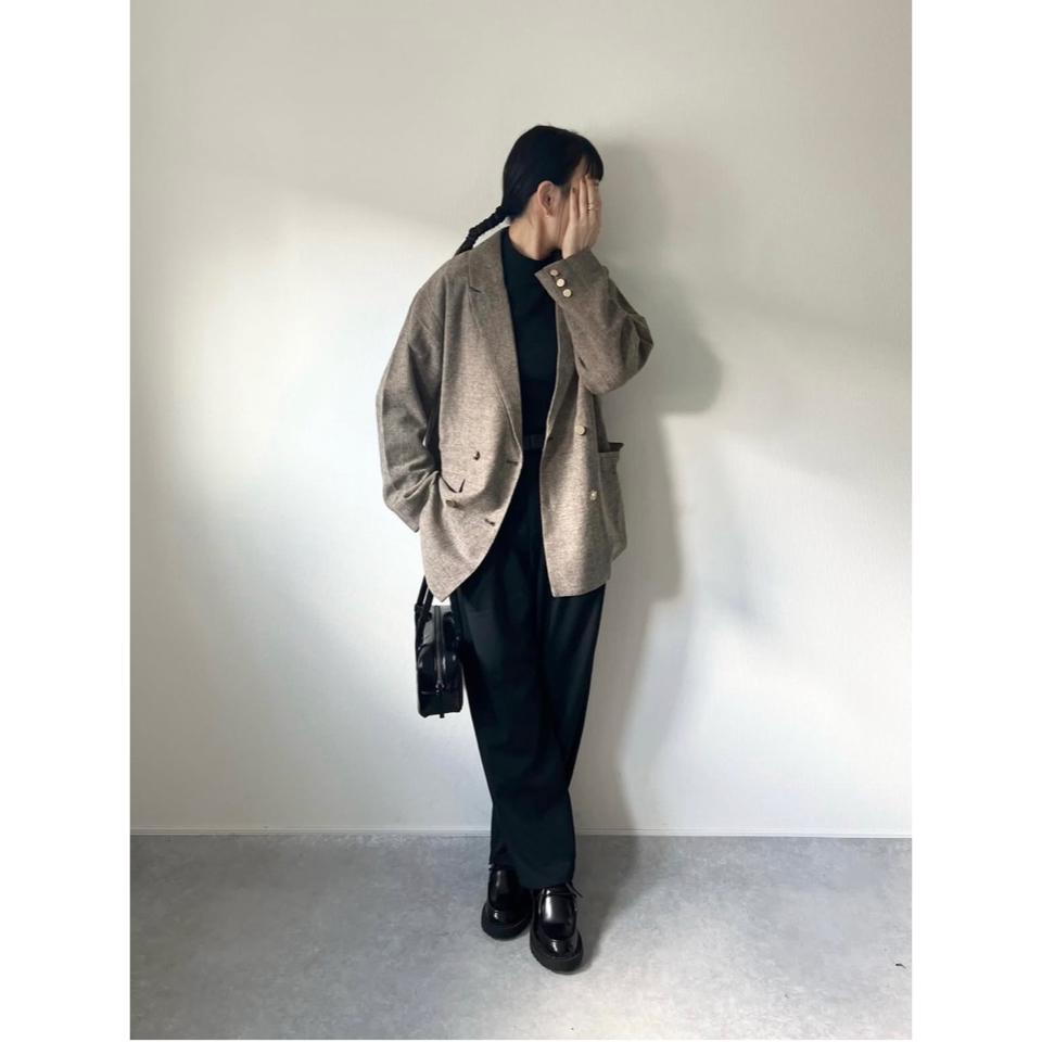 {{.FirstItem.Brand.Name}}({{.FirstItem.Brand.NameKana}})の「{{.FirstItem.Name}}」を使った{{.PostType}}