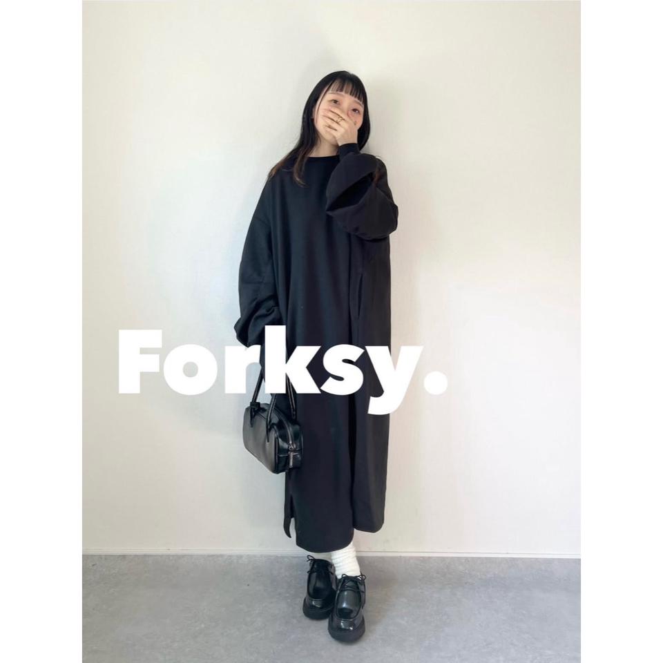 {{.FirstItem.Brand.Name}}({{.FirstItem.Brand.NameKana}})の「{{.FirstItem.Name}}」を使った{{.PostType}}