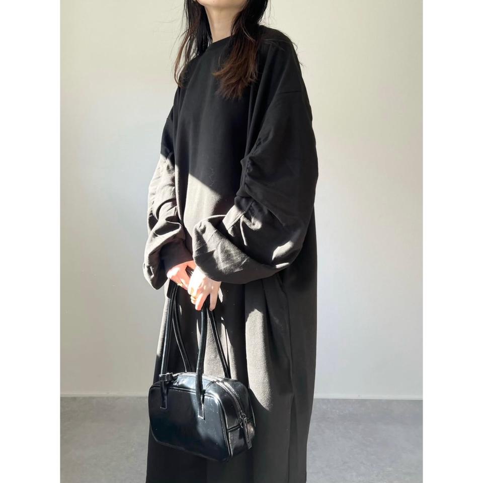 {{.FirstItem.Brand.Name}}({{.FirstItem.Brand.NameKana}})の「{{.FirstItem.Name}}」を使った{{.PostType}}