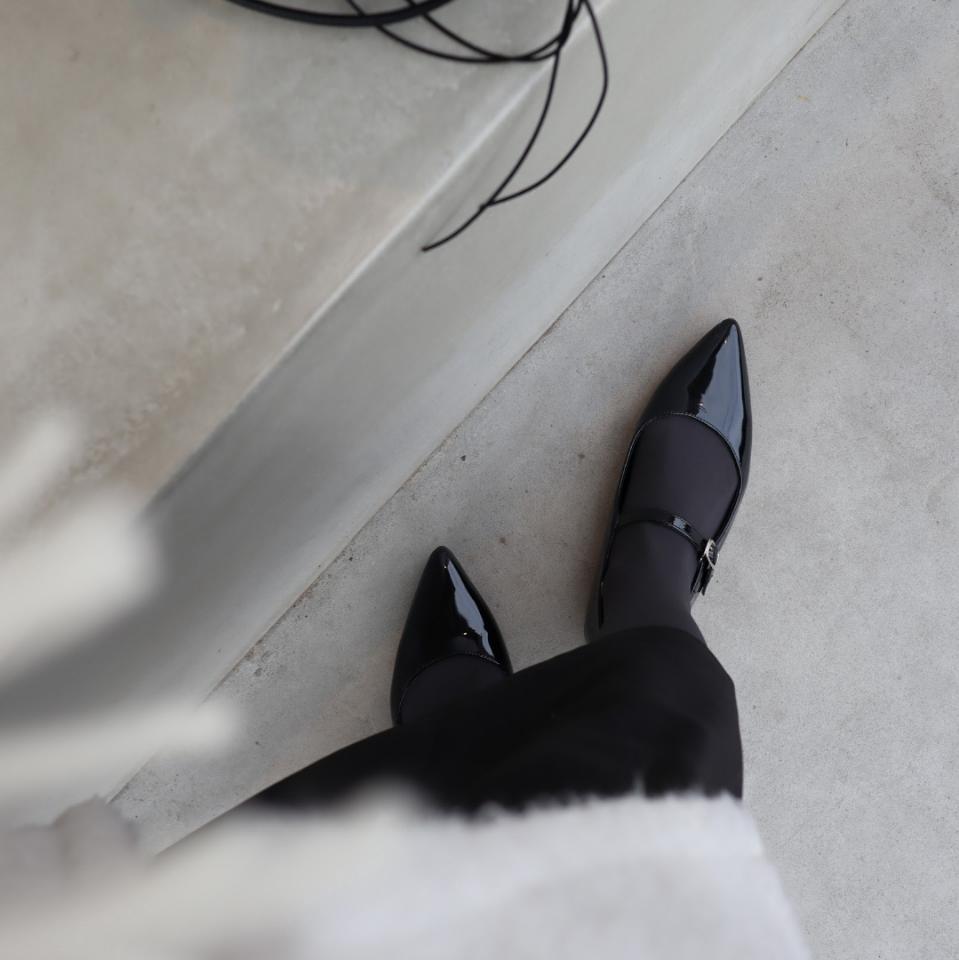 {{.FirstItem.Brand.Name}}({{.FirstItem.Brand.NameKana}})の「{{.FirstItem.Name}}」を使った{{.PostType}}