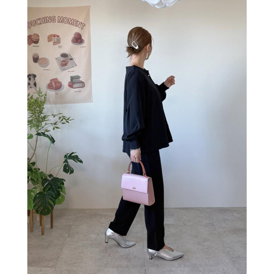 {{.FirstItem.Brand.Name}}({{.FirstItem.Brand.NameKana}})の「{{.FirstItem.Name}}」を使った{{.PostType}}