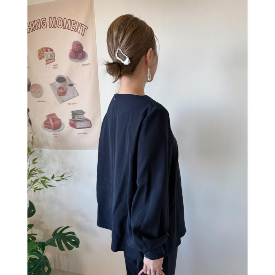 {{.FirstItem.Brand.Name}}({{.FirstItem.Brand.NameKana}})の「{{.FirstItem.Name}}」を使った{{.PostType}}