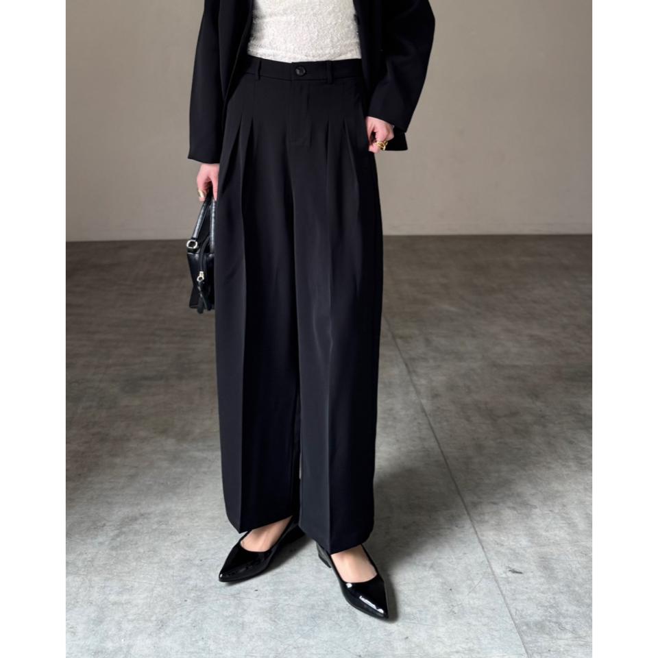 {{.FirstItem.Brand.Name}}({{.FirstItem.Brand.NameKana}})の「{{.FirstItem.Name}}」を使った{{.PostType}}