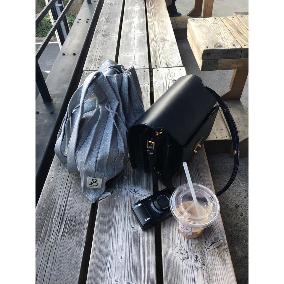 {{.FirstItem.Brand.Name}}({{.FirstItem.Brand.NameKana}})の「{{.FirstItem.Name}}」を使った{{.PostType}}