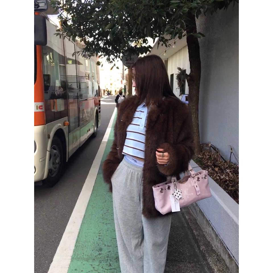 {{.FirstItem.Brand.Name}}({{.FirstItem.Brand.NameKana}})の「{{.FirstItem.Name}}」を使った{{.PostType}}