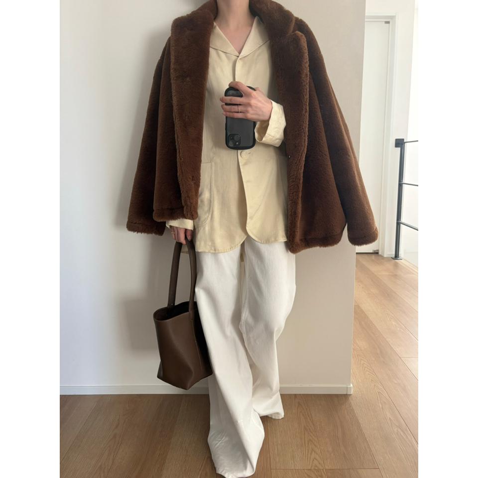 {{.FirstItem.Brand.Name}}({{.FirstItem.Brand.NameKana}})の「{{.FirstItem.Name}}」を使った{{.PostType}}