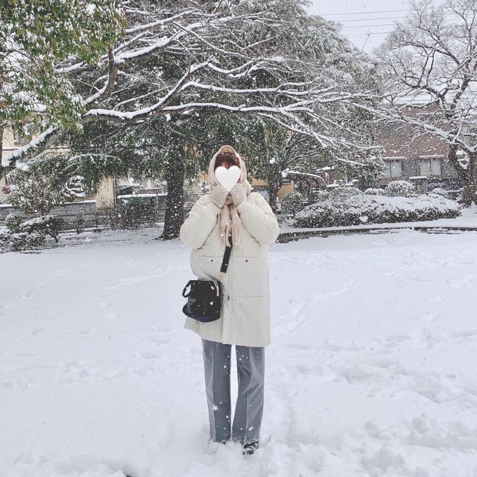 {{.FirstItem.Brand.Name}}({{.FirstItem.Brand.NameKana}})の「{{.FirstItem.Name}}」を使った{{.PostType}}