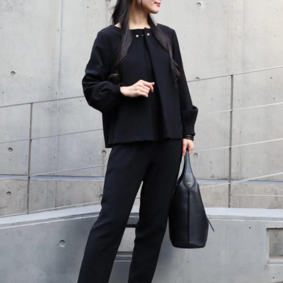 {{.FirstItem.Brand.Name}}({{.FirstItem.Brand.NameKana}})の「{{.FirstItem.Name}}」を使った{{.PostType}}