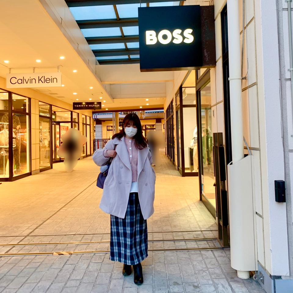 {{.FirstItem.Brand.Name}}({{.FirstItem.Brand.NameKana}})の「{{.FirstItem.Name}}」を使った{{.PostType}}