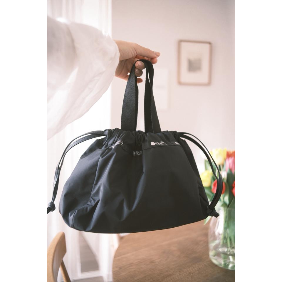 {{.FirstItem.Brand.Name}}({{.FirstItem.Brand.NameKana}})の「{{.FirstItem.Name}}」を使った{{.PostType}}