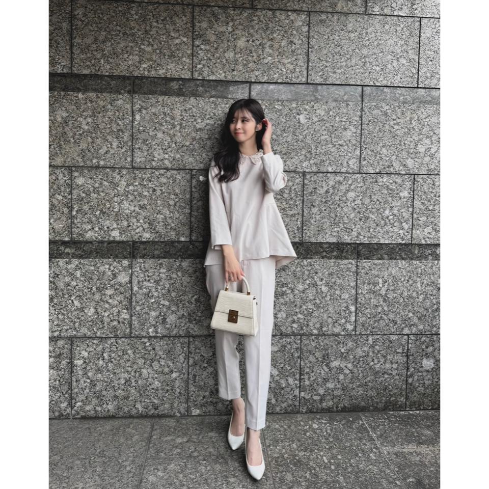 {{.FirstItem.Brand.Name}}({{.FirstItem.Brand.NameKana}})の「{{.FirstItem.Name}}」を使った{{.PostType}}