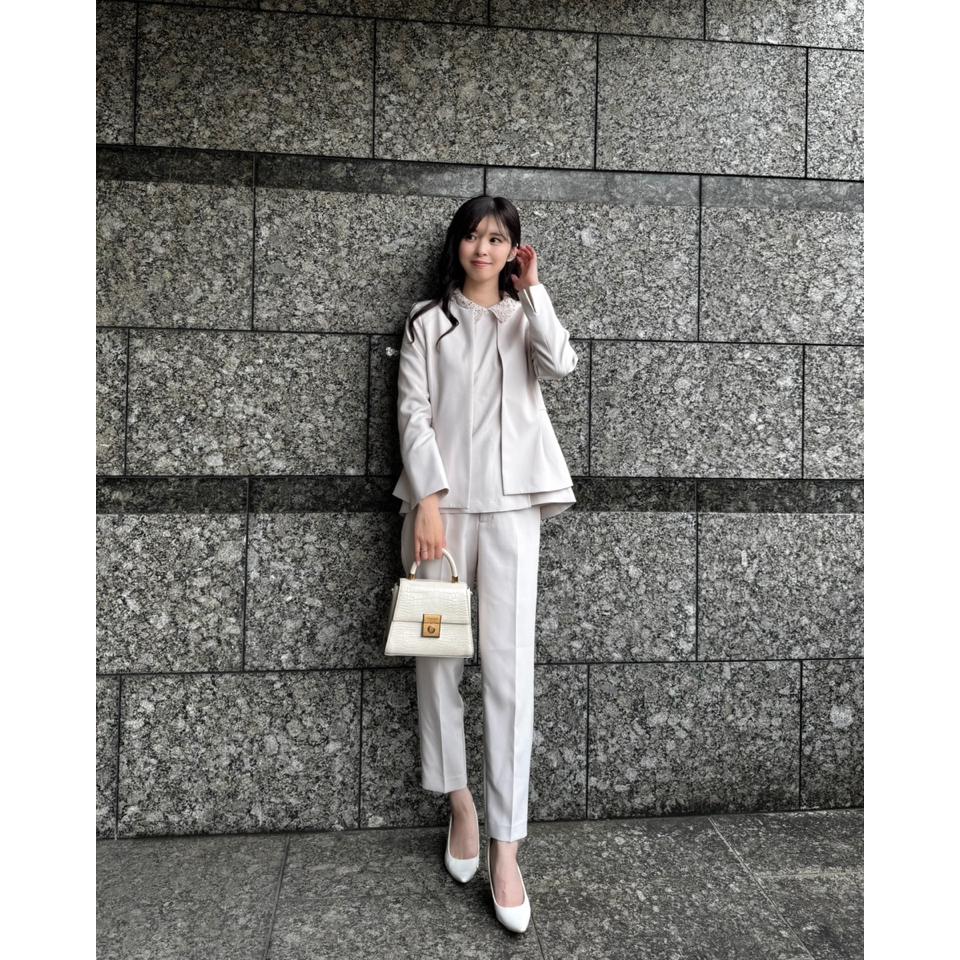 {{.FirstItem.Brand.Name}}({{.FirstItem.Brand.NameKana}})の「{{.FirstItem.Name}}」を使った{{.PostType}}