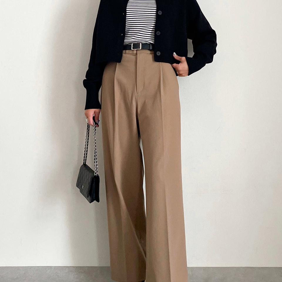 {{.FirstItem.Brand.Name}}({{.FirstItem.Brand.NameKana}})の「{{.FirstItem.Name}}」を使った{{.PostType}}