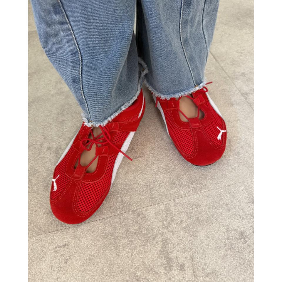 {{.FirstItem.Brand.Name}}({{.FirstItem.Brand.NameKana}})の「{{.FirstItem.Name}}」を使った{{.PostType}}