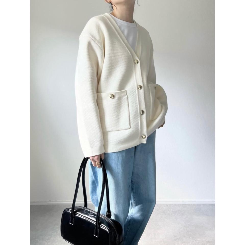 {{.FirstItem.Brand.Name}}({{.FirstItem.Brand.NameKana}})の「{{.FirstItem.Name}}」を使った{{.PostType}}