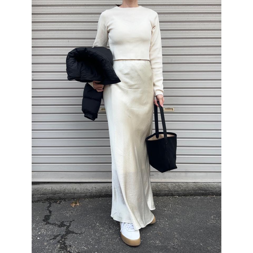 {{.FirstItem.Brand.Name}}({{.FirstItem.Brand.NameKana}})の「{{.FirstItem.Name}}」を使った{{.PostType}}