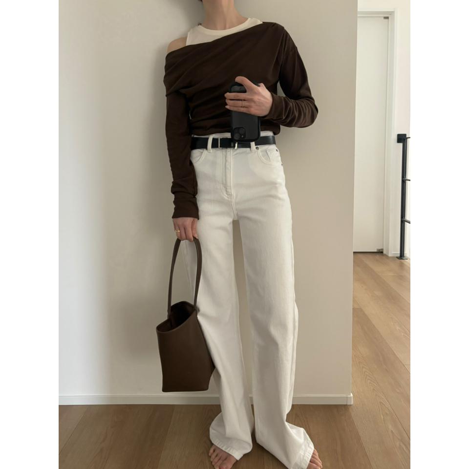 {{.FirstItem.Brand.Name}}({{.FirstItem.Brand.NameKana}})の「{{.FirstItem.Name}}」を使った{{.PostType}}