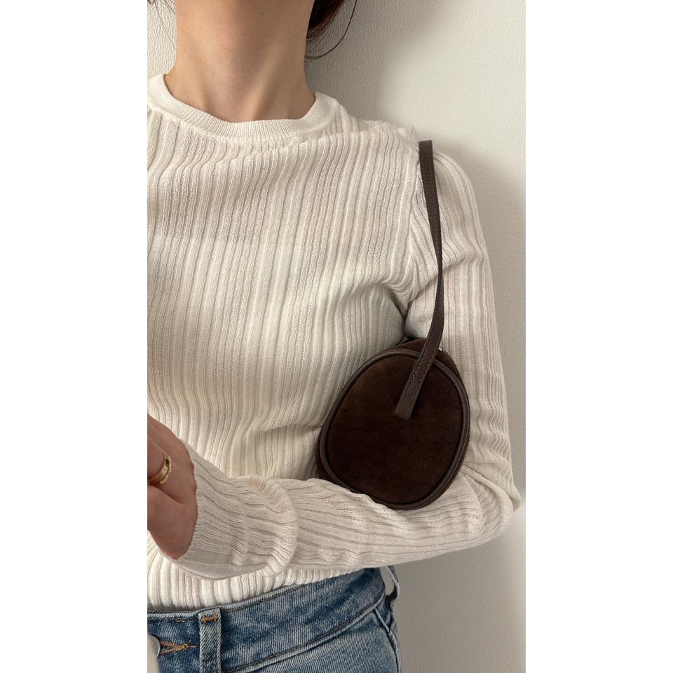 {{.FirstItem.Brand.Name}}({{.FirstItem.Brand.NameKana}})の「{{.FirstItem.Name}}」を使った{{.PostType}}