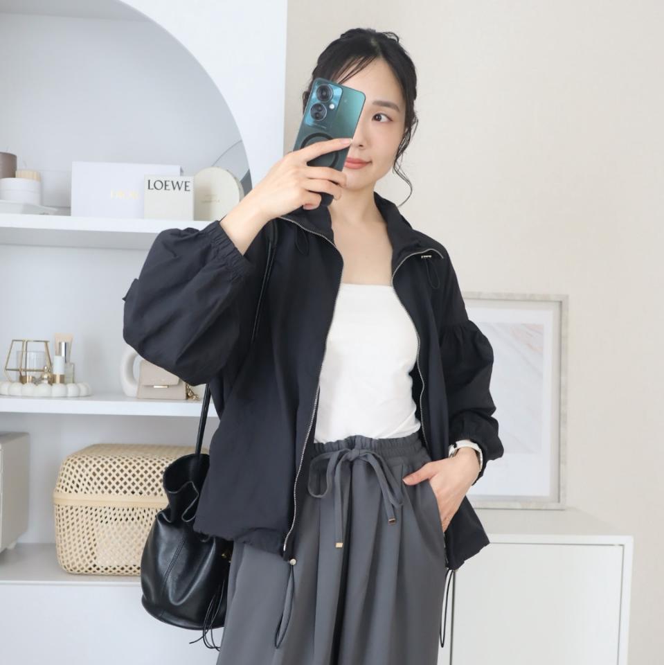 {{.FirstItem.Brand.Name}}({{.FirstItem.Brand.NameKana}})の「{{.FirstItem.Name}}」を使った{{.PostType}}