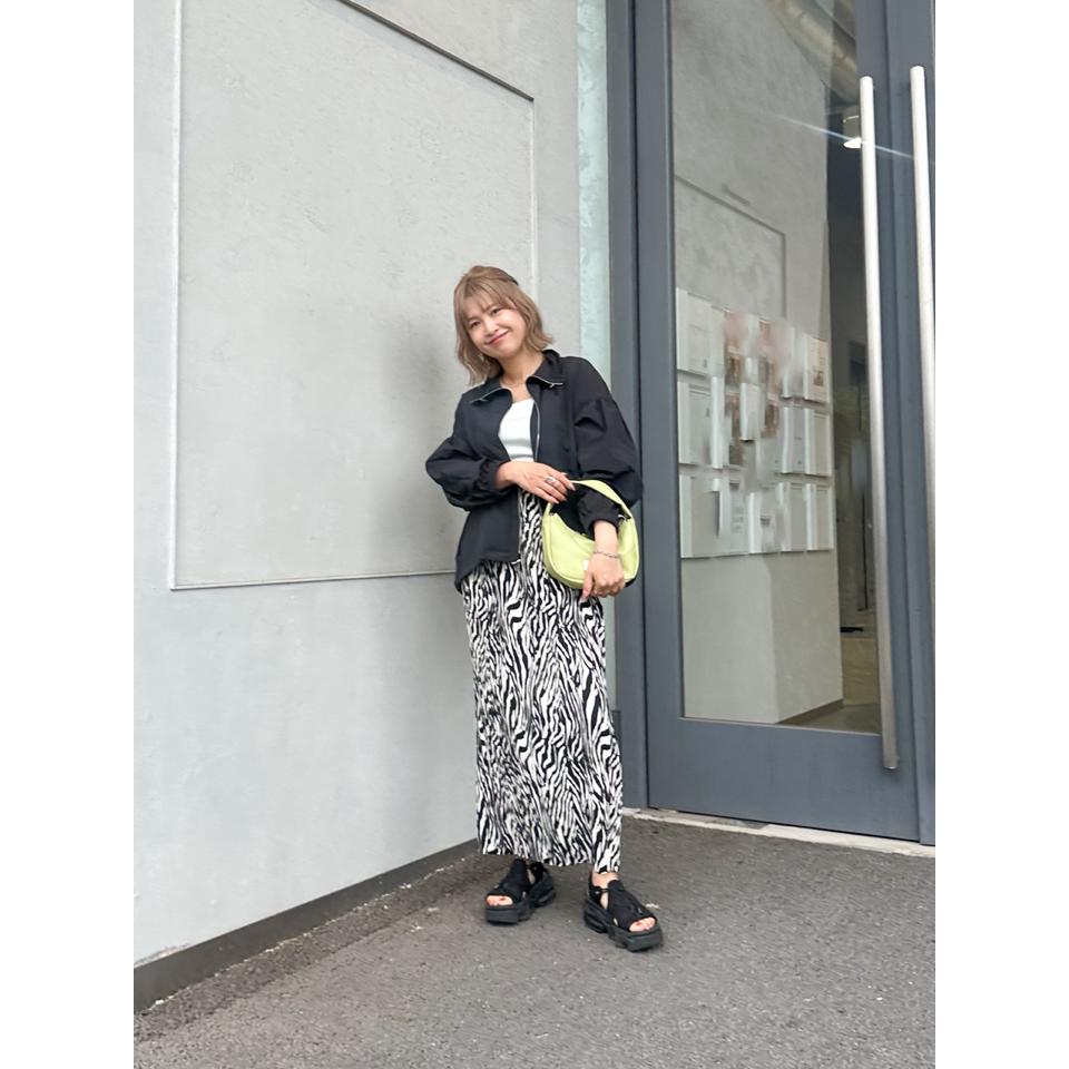 {{.FirstItem.Brand.Name}}({{.FirstItem.Brand.NameKana}})の「{{.FirstItem.Name}}」を使った{{.PostType}}