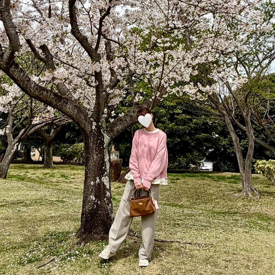 {{.FirstItem.Brand.Name}}({{.FirstItem.Brand.NameKana}})の「{{.FirstItem.Name}}」を使った{{.PostType}}