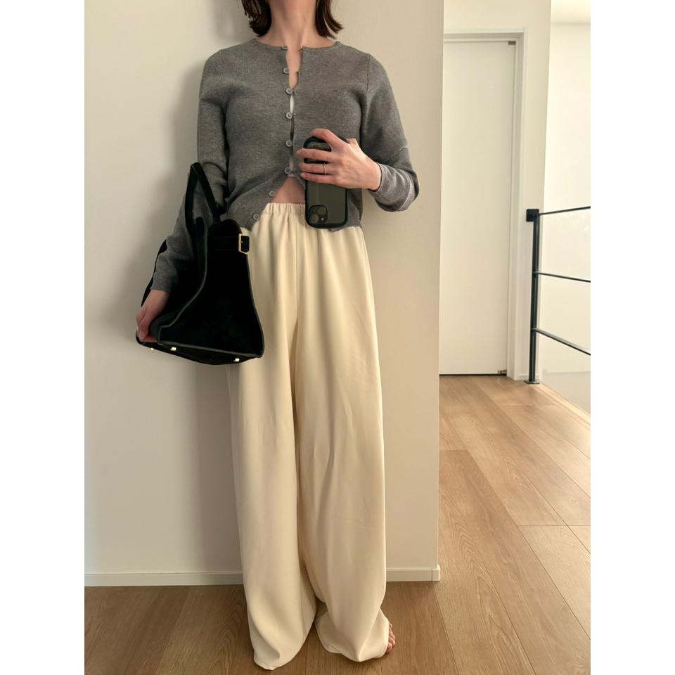 {{.FirstItem.Brand.Name}}({{.FirstItem.Brand.NameKana}})の「{{.FirstItem.Name}}」を使った{{.PostType}}