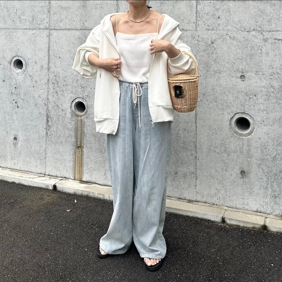 {{.FirstItem.Brand.Name}}({{.FirstItem.Brand.NameKana}})の「{{.FirstItem.Name}}」を使った{{.PostType}}