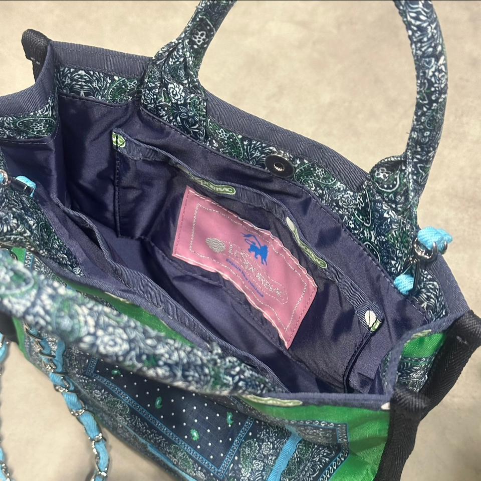 {{.FirstItem.Brand.Name}}({{.FirstItem.Brand.NameKana}})の「{{.FirstItem.Name}}」を使った{{.PostType}}