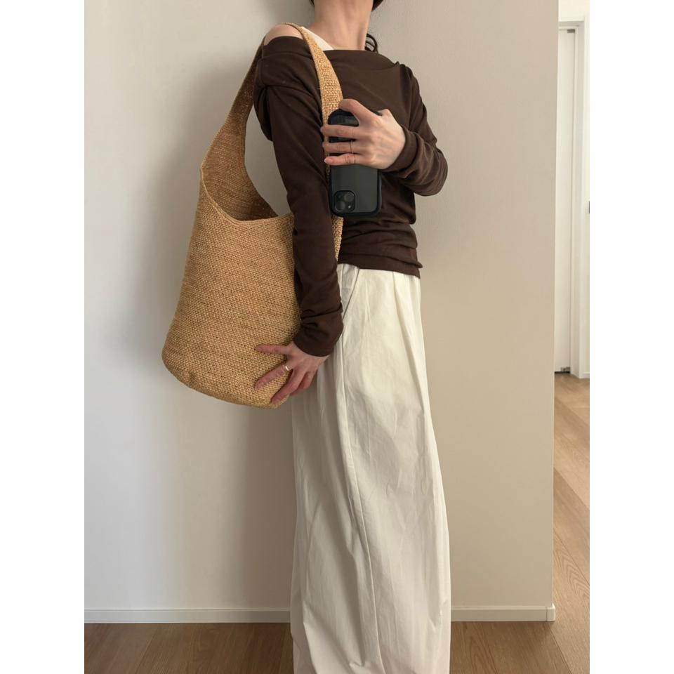 {{.FirstItem.Brand.Name}}({{.FirstItem.Brand.NameKana}})の「{{.FirstItem.Name}}」を使った{{.PostType}}