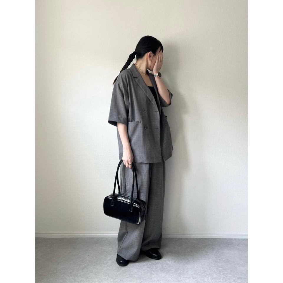 {{.FirstItem.Brand.Name}}({{.FirstItem.Brand.NameKana}})の「{{.FirstItem.Name}}」を使った{{.PostType}}