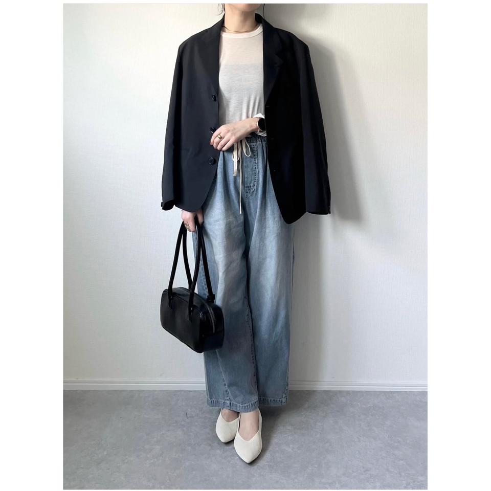 {{.FirstItem.Brand.Name}}({{.FirstItem.Brand.NameKana}})の「{{.FirstItem.Name}}」を使った{{.PostType}}