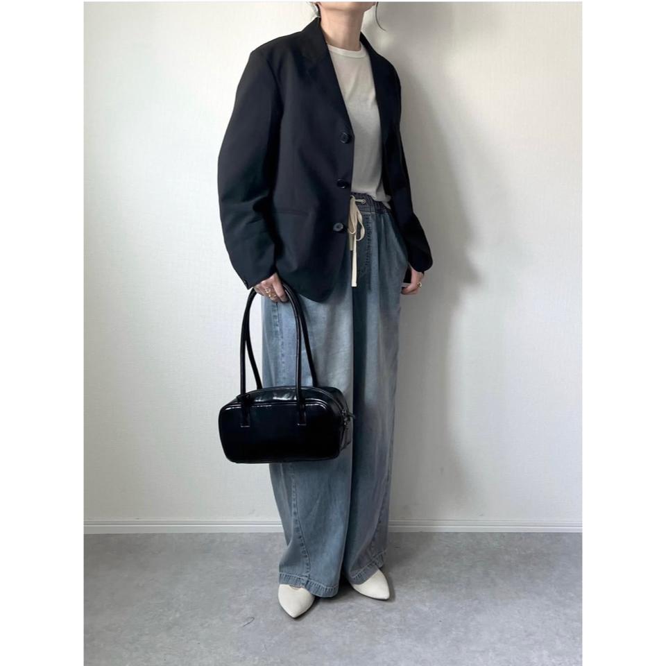 {{.FirstItem.Brand.Name}}({{.FirstItem.Brand.NameKana}})の「{{.FirstItem.Name}}」を使った{{.PostType}}