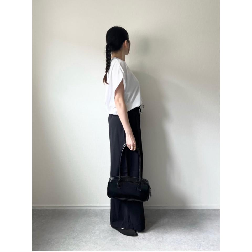 {{.FirstItem.Brand.Name}}({{.FirstItem.Brand.NameKana}})の「{{.FirstItem.Name}}」を使った{{.PostType}}